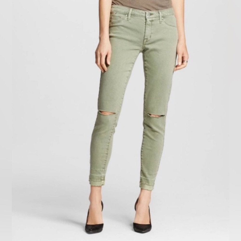 Mossimo Olive Green Mid Rise Distressed Skinny Jegging Jeans EUC